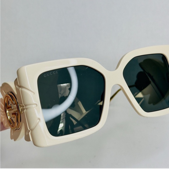 GUCCI 0535 Gold White Leaf Oversized Mask Fashion Sunglasses - Picture 2 of 7